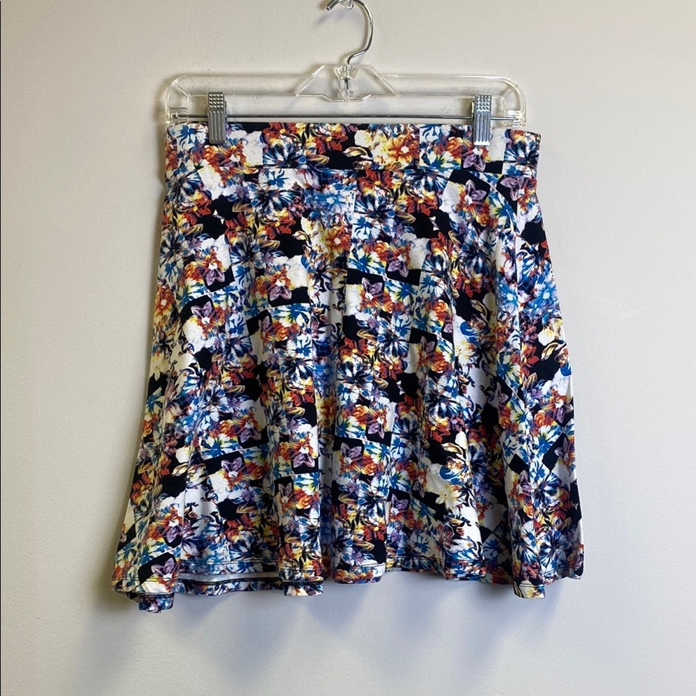 Xhilaration Large Floral Women's Skirt